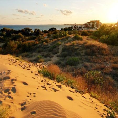 Chateau Del Marina Apart Complex Aparthotel Nesebar Exterior photo